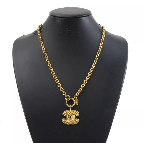 Auth CHANEL CC Logo Necklace Gold Metal - Picture 1 of 12